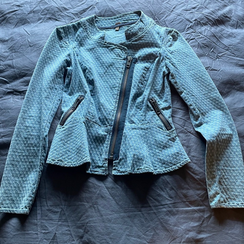 Free people denim jacket ASO Lucy Hale PLL